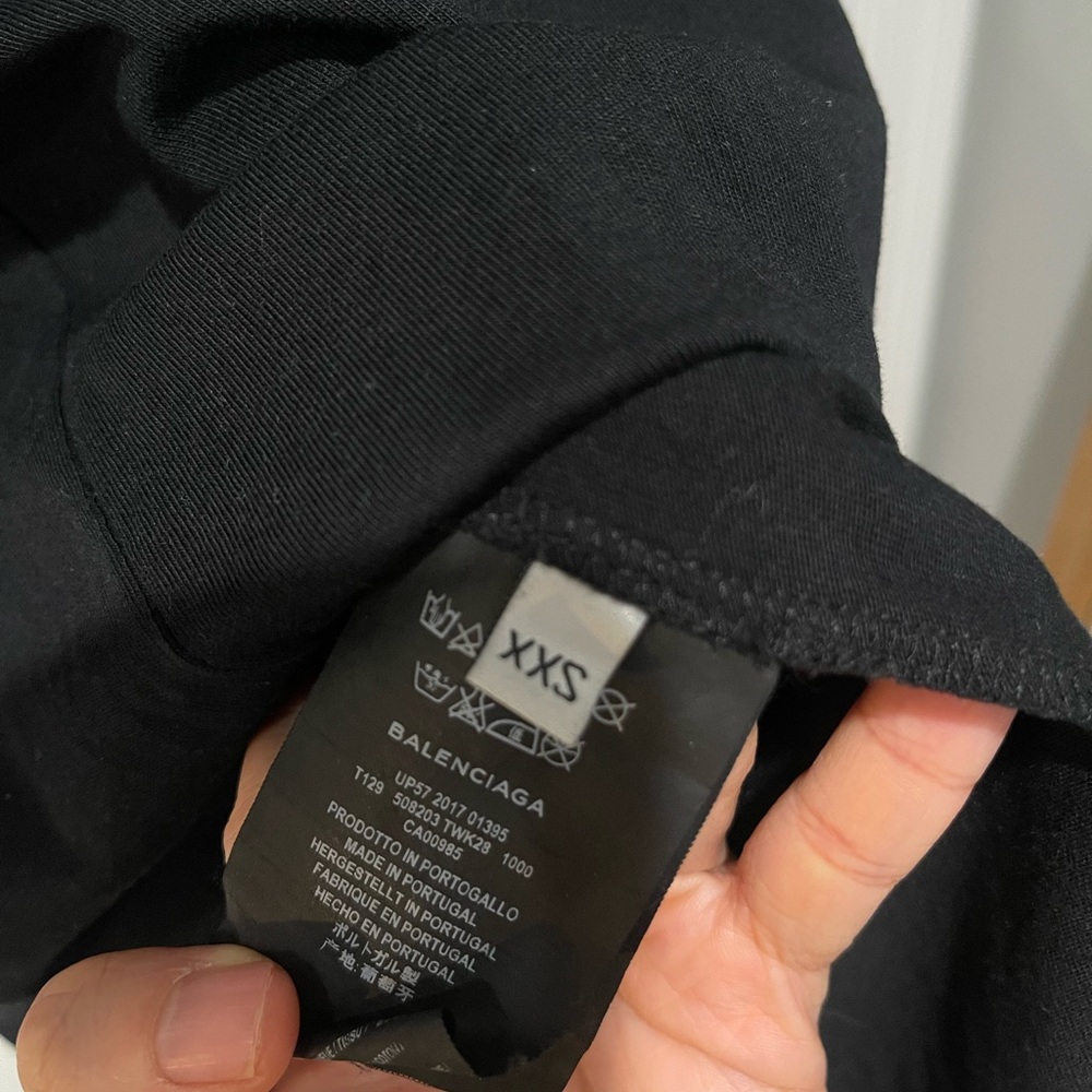 Balenciaga Black Short Sleeve Tee - Picture 3 of 3